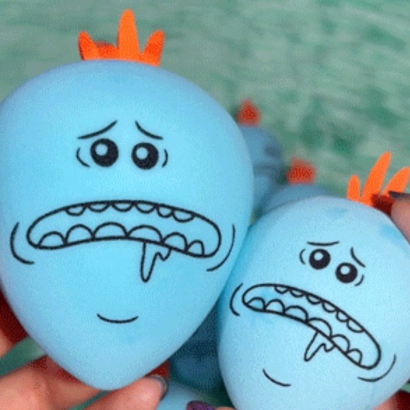 Rick and Morty X SHEGLAM Mr. Meeseeks Beauty Sponge - Picture 4 of 9